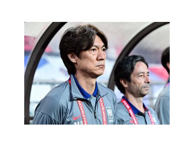 일본 축구 월드컵 우승 목표로 나서자마자 논란