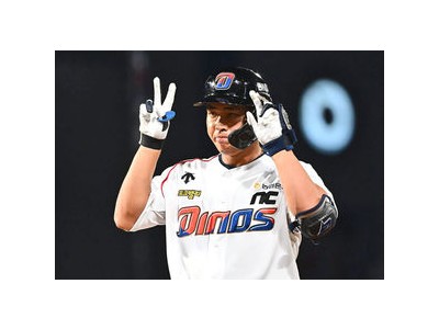 송승환 현역 복귀 발표에 NC 팬들 반응 뜨거워
