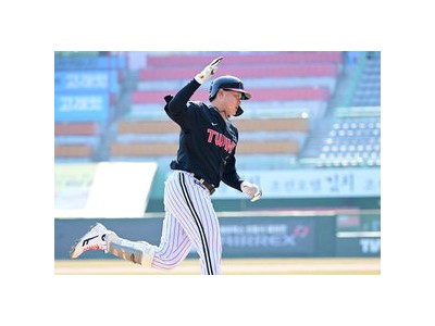 LG 실책 5개에도 타선 폭발로 승리